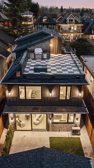 2 1841 Parker Street