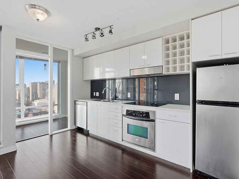 2001 668 Citadel Parade