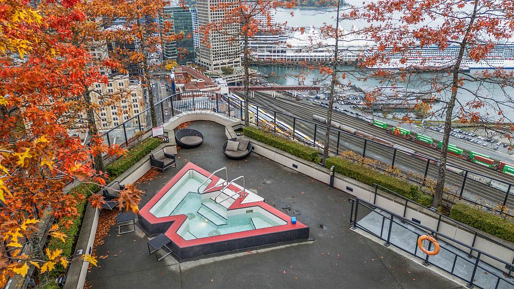 2803 108 W Cordova Street