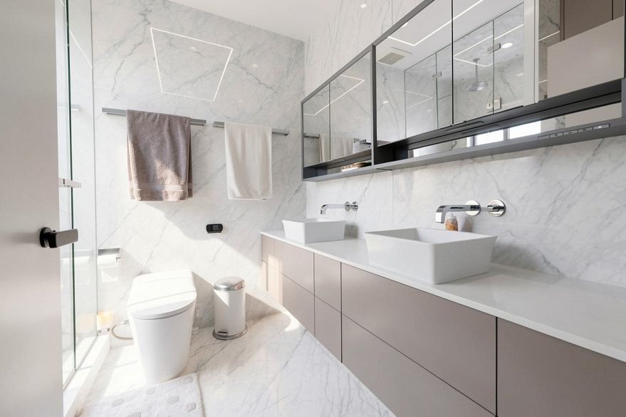 107 323 Jervis Street