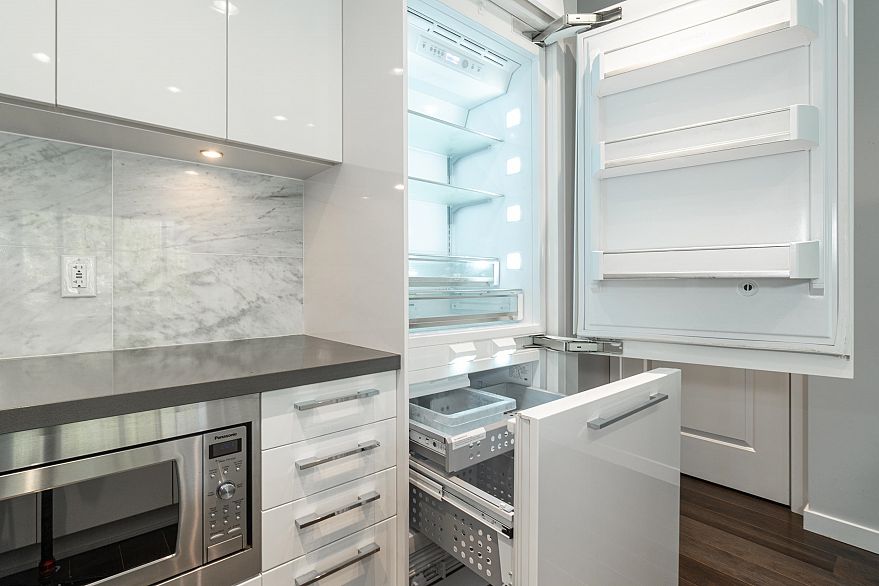 212 5638 Birney Avenue