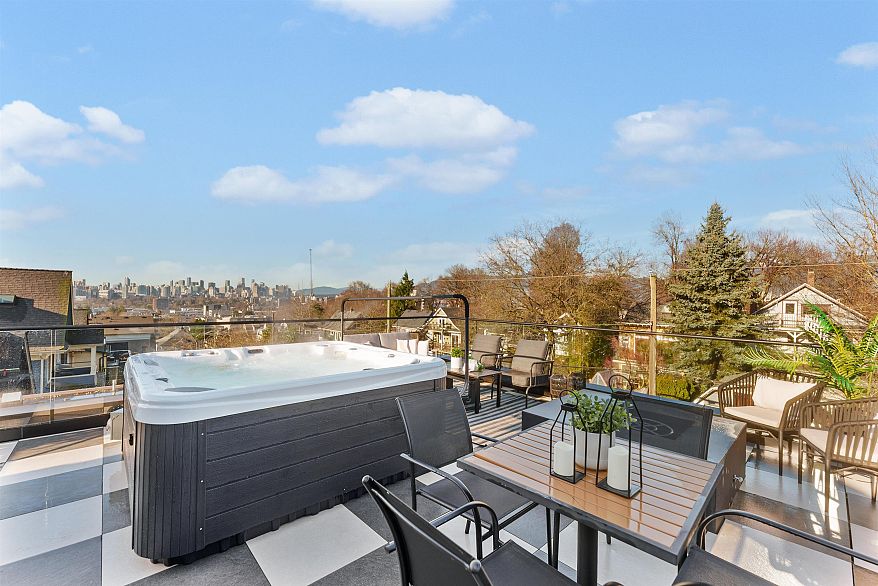 2 1841 Parker Street