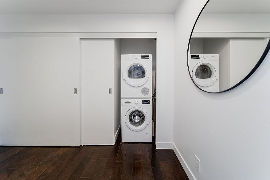 1201 108 W Cordova Street