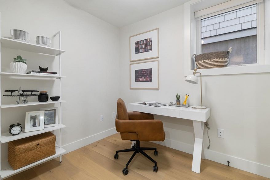 1 1937 Templeton Drive