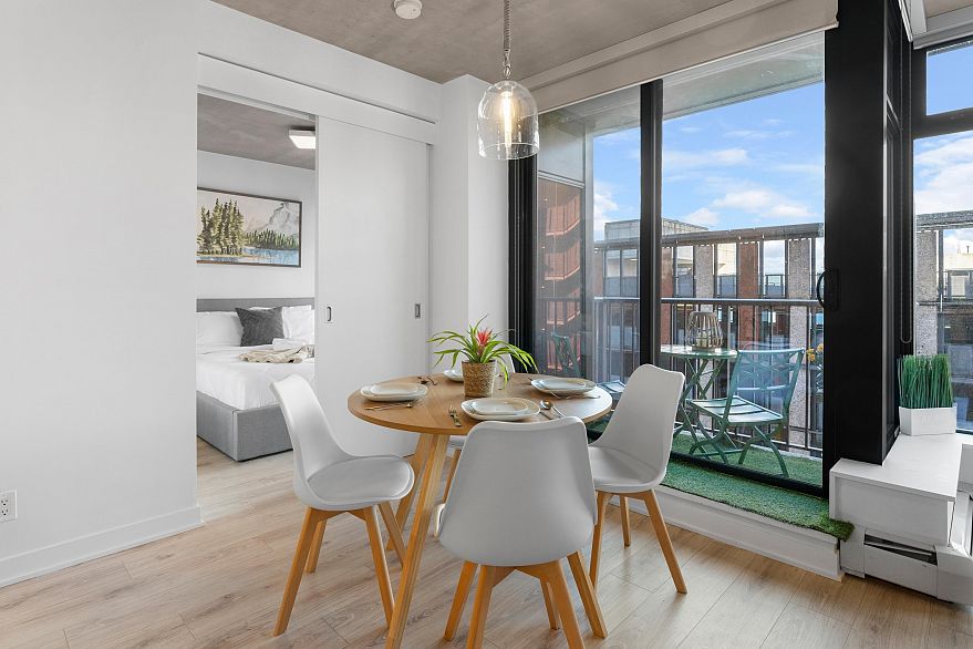 801 128 W Cordova Street