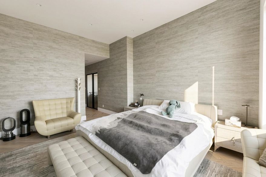 107 323 Jervis Street