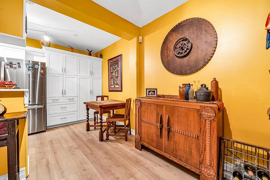 109 1655 Nelson Street