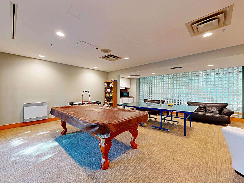 301 1888 Alberni Street