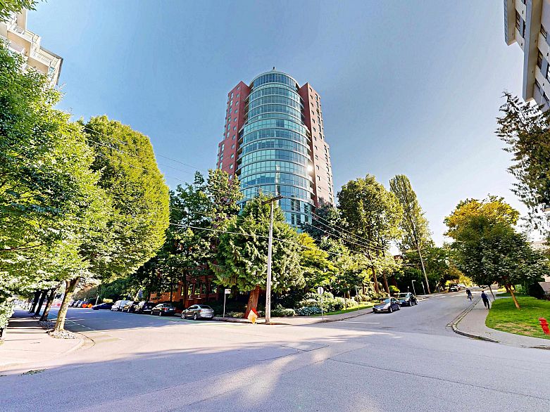 301 1888 Alberni Street