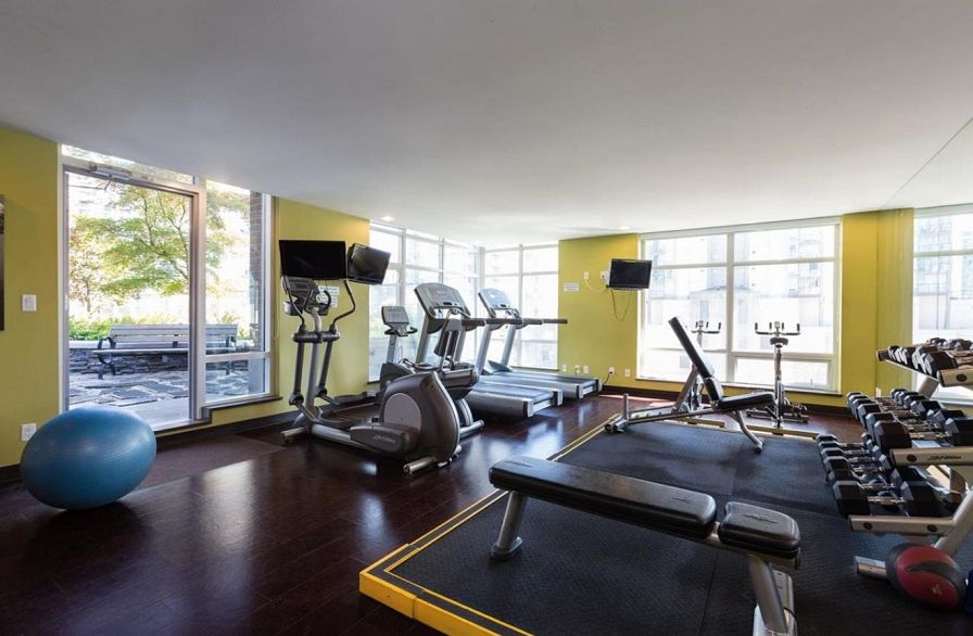 305 535 Smithe Street