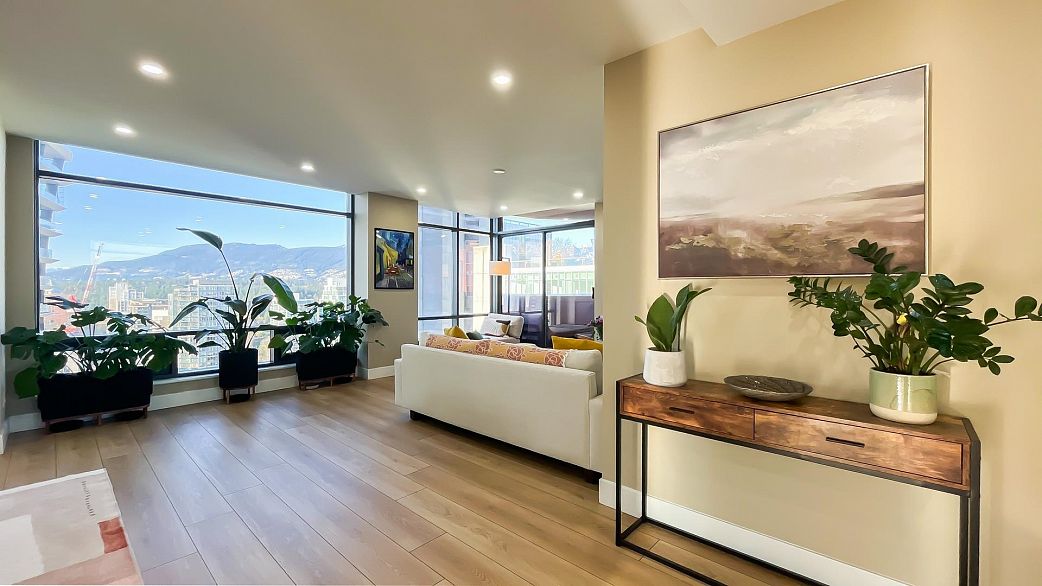 15C 1500 Alberni Street