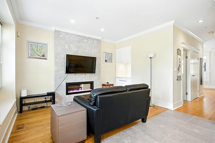 4420 Collingwood Street