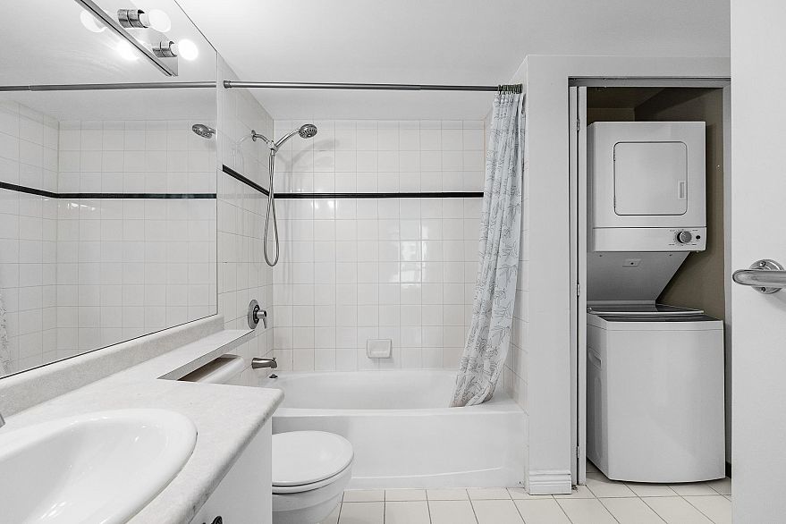 805 438 Seymour Street