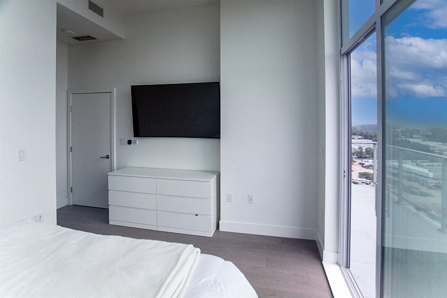 1602 3581 E Kent Avenue North