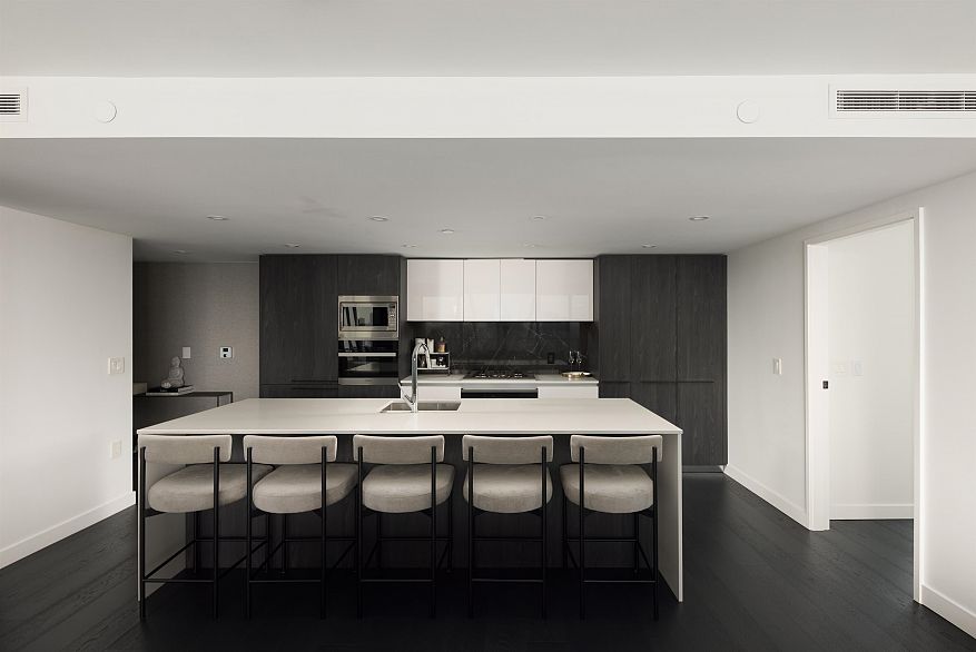 2504 1111 Richards Street