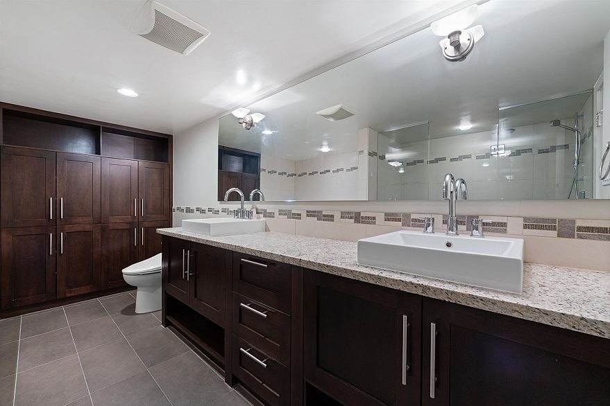 2303 1415 W Georgia Street