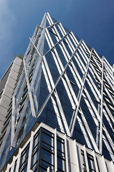 2504 1111 Richards Street