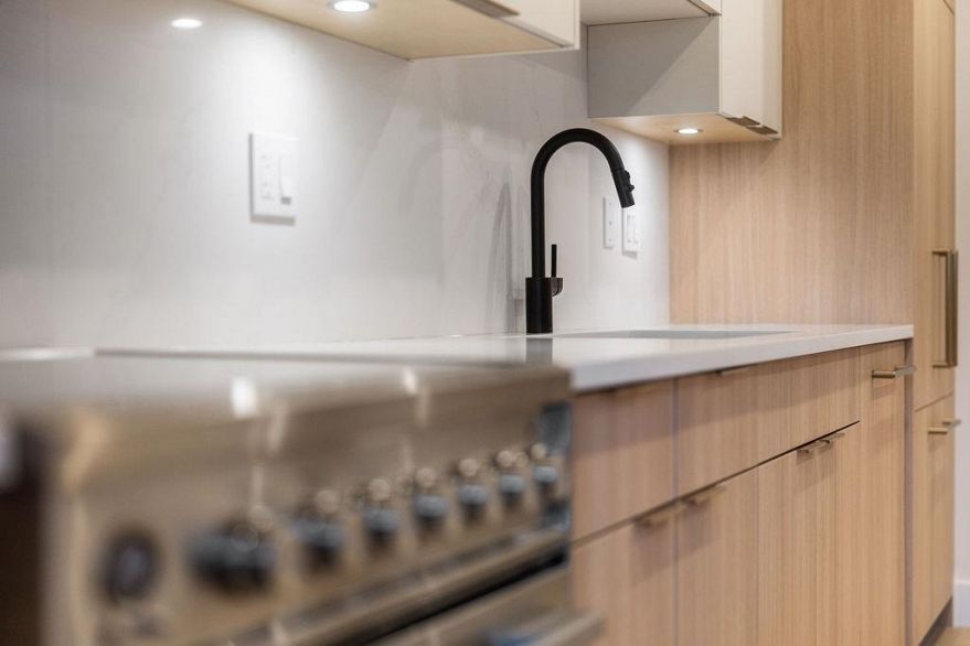 1 1933 Templeton Drive