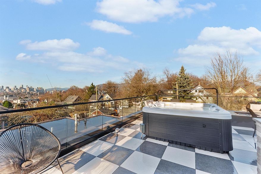 2 1841 Parker Street