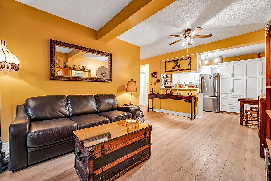 109 1655 Nelson Street