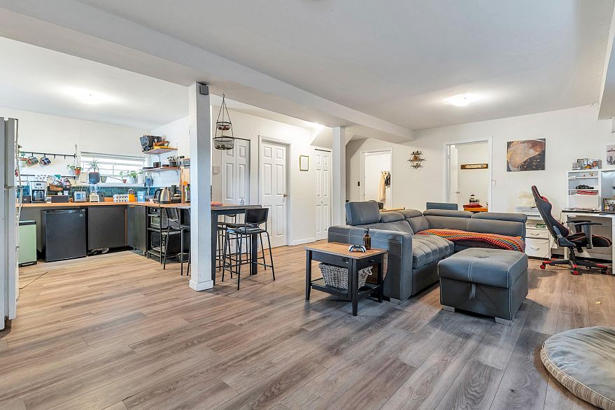 5755 Dumfries Street