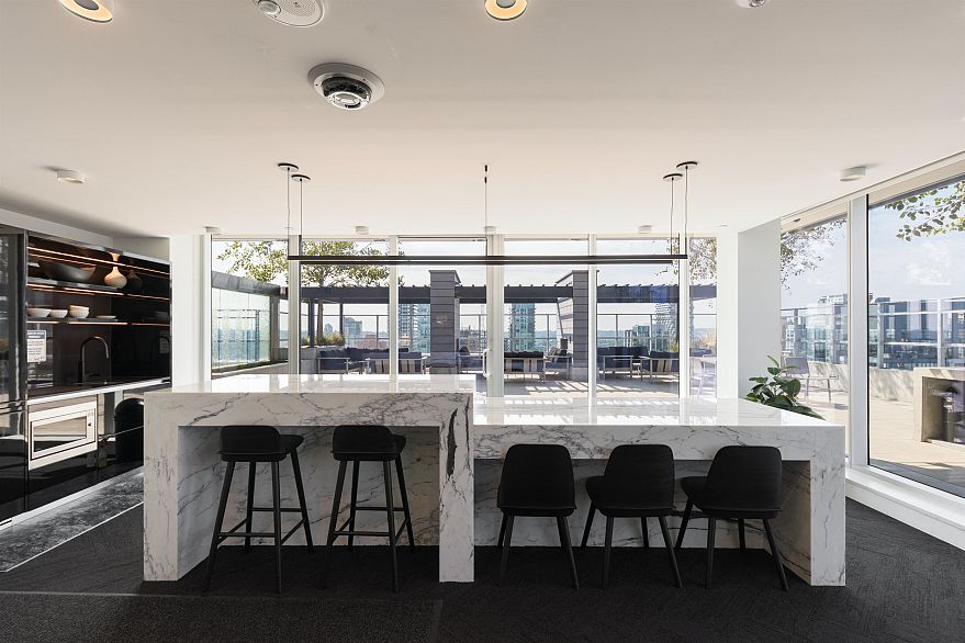 2504 1111 Richards Street