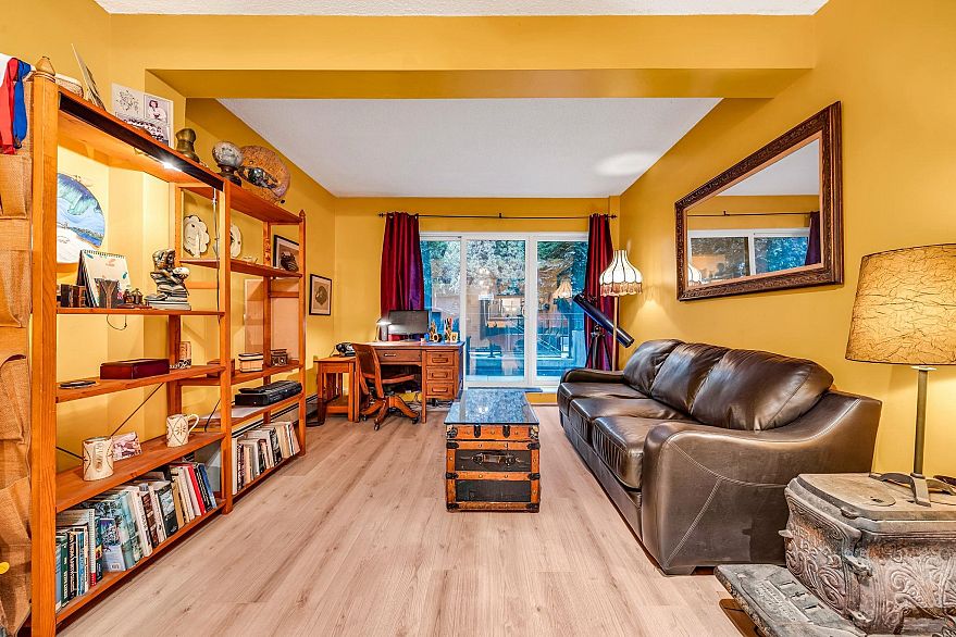 109 1655 Nelson Street