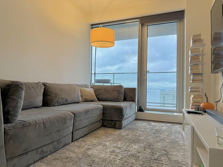 3605 1480 Howe Street