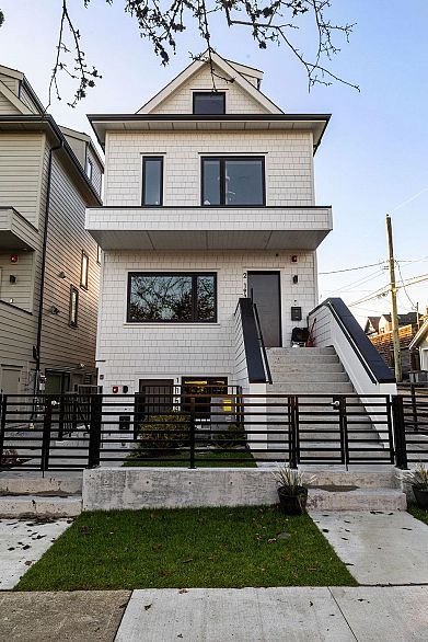 1 1933 Templeton Drive