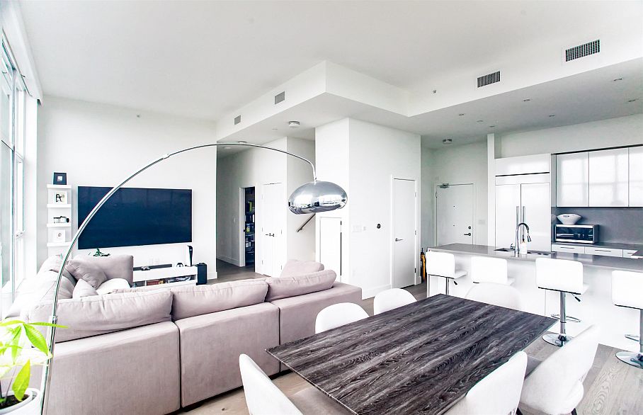 1602 3581 E Kent Avenue North