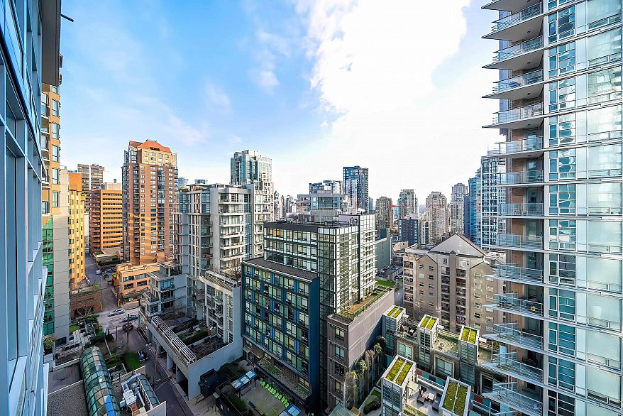 1403 1252 Hornby Street