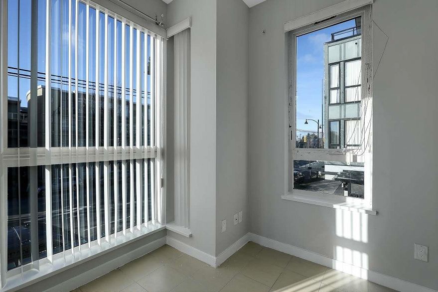 212 2239 Kingsway Way