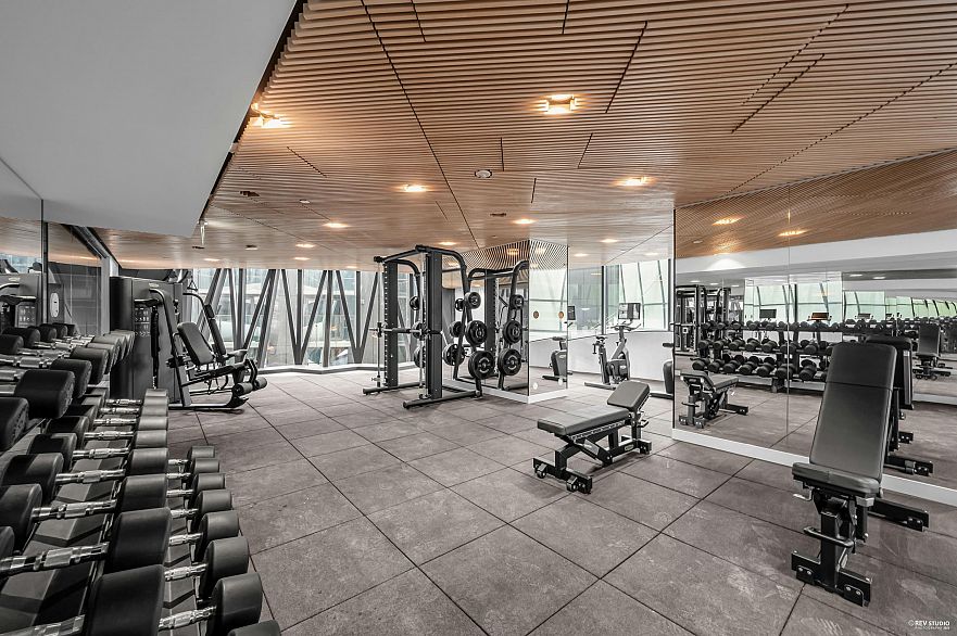 2207 1033 Nelson Street