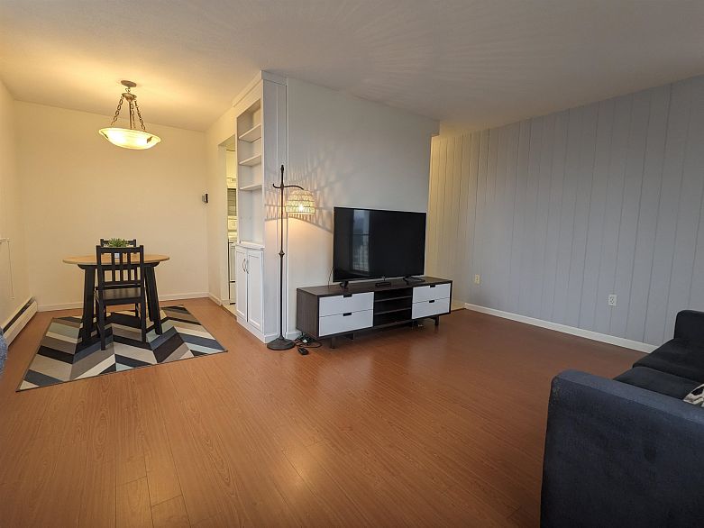 1807 1850 COMOX STREET, Vancouver BC V6G 1R3