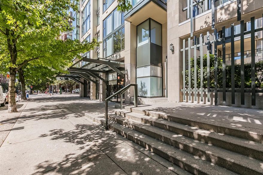 905 1155 Homer Street