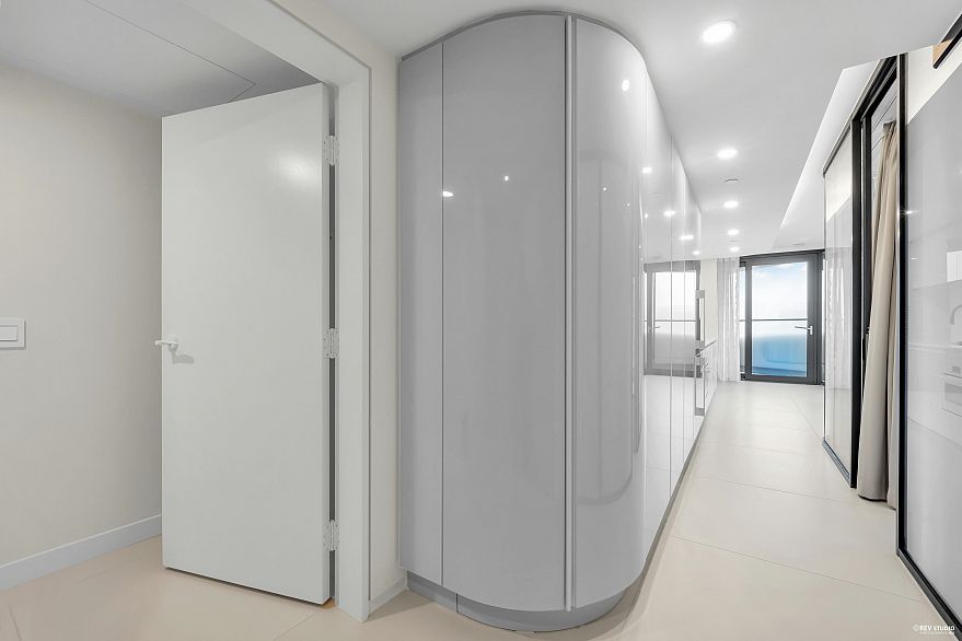 2207 1033 Nelson Street