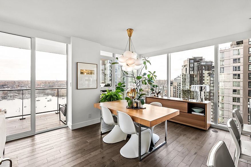 2502 499 Pacific Street