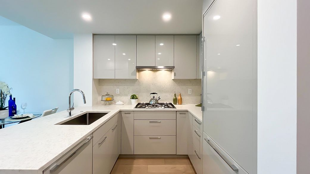 207 5058 Cambie Street