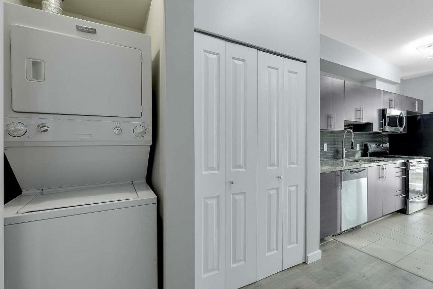 212 2239 Kingsway Way