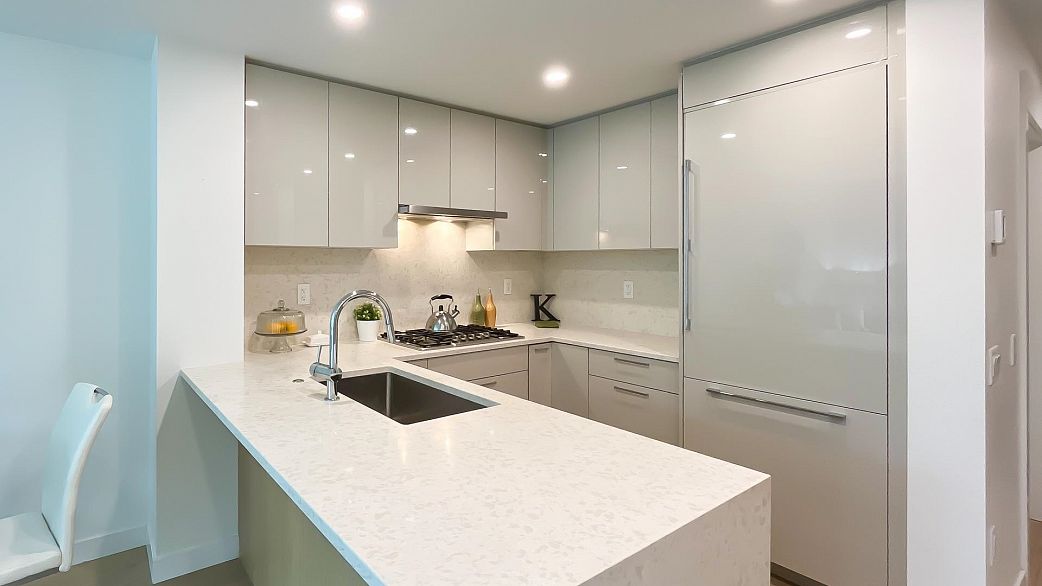 207 5058 Cambie Street