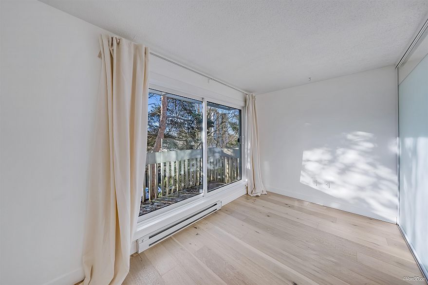 303 1545 E 2nd Avenue