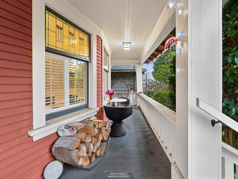 1747 Balaclava Street