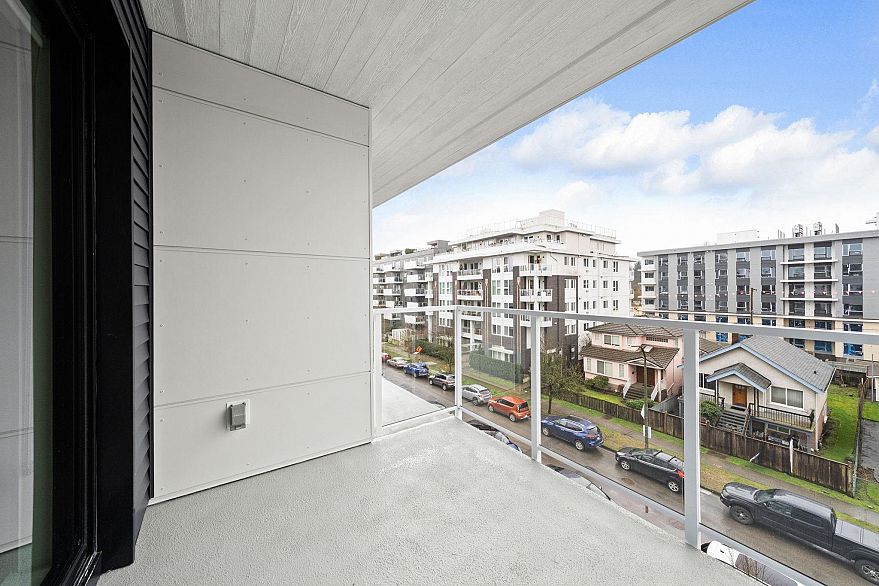 406 4928 Quebec Street