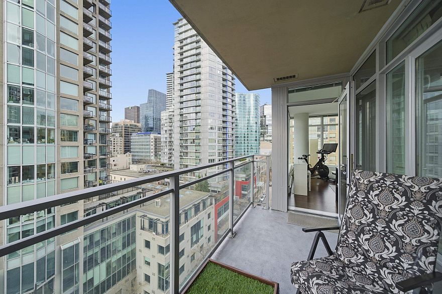 1503 888 Homer Street