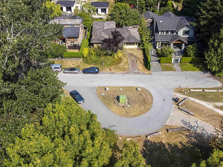 6180 Highbury Street