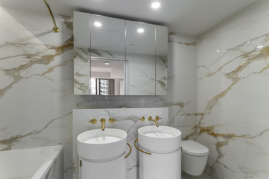 1007 1033 Nelson Street