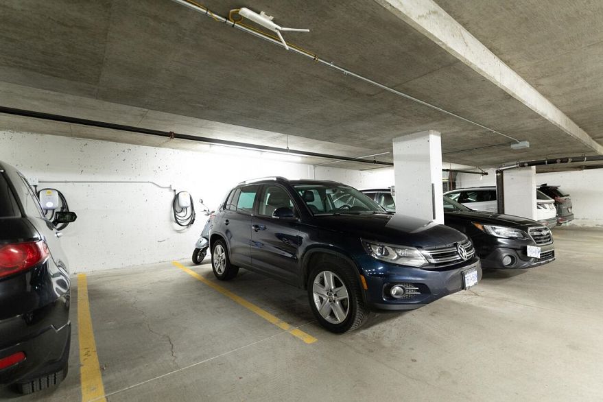 101 2635 Prince Edward Street