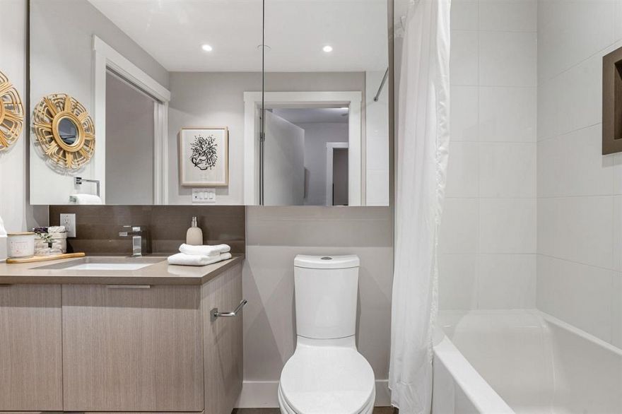 311 3588 Sawmill Crescent