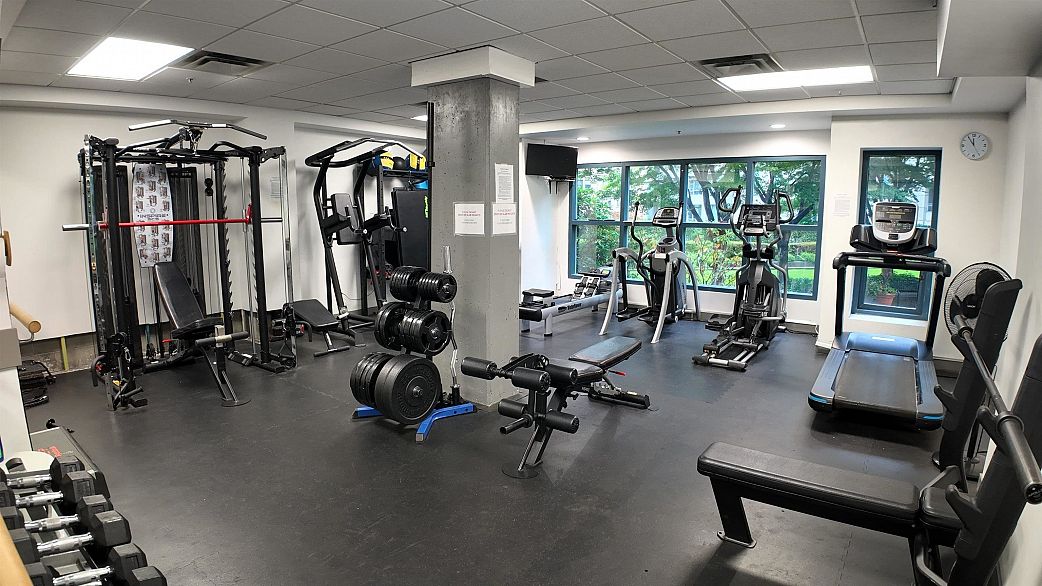 2304 183 Keefer Place