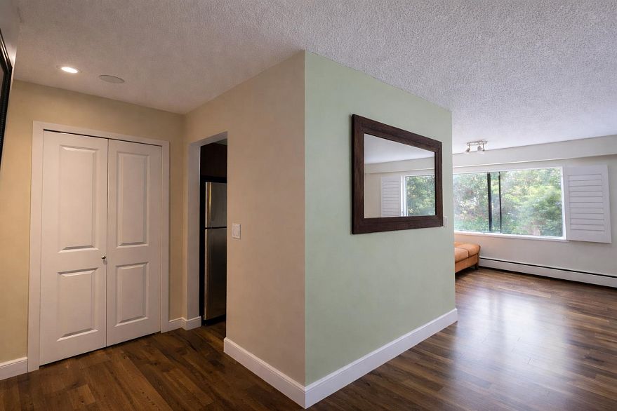 111 2330 Maple Street